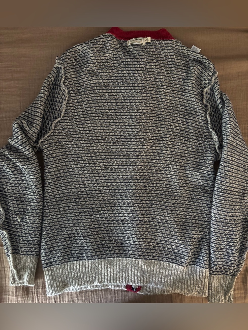 L.L. Bean Women's Light Gray Knit Cardigan with Burgundy Trim - Picture 11 of 16